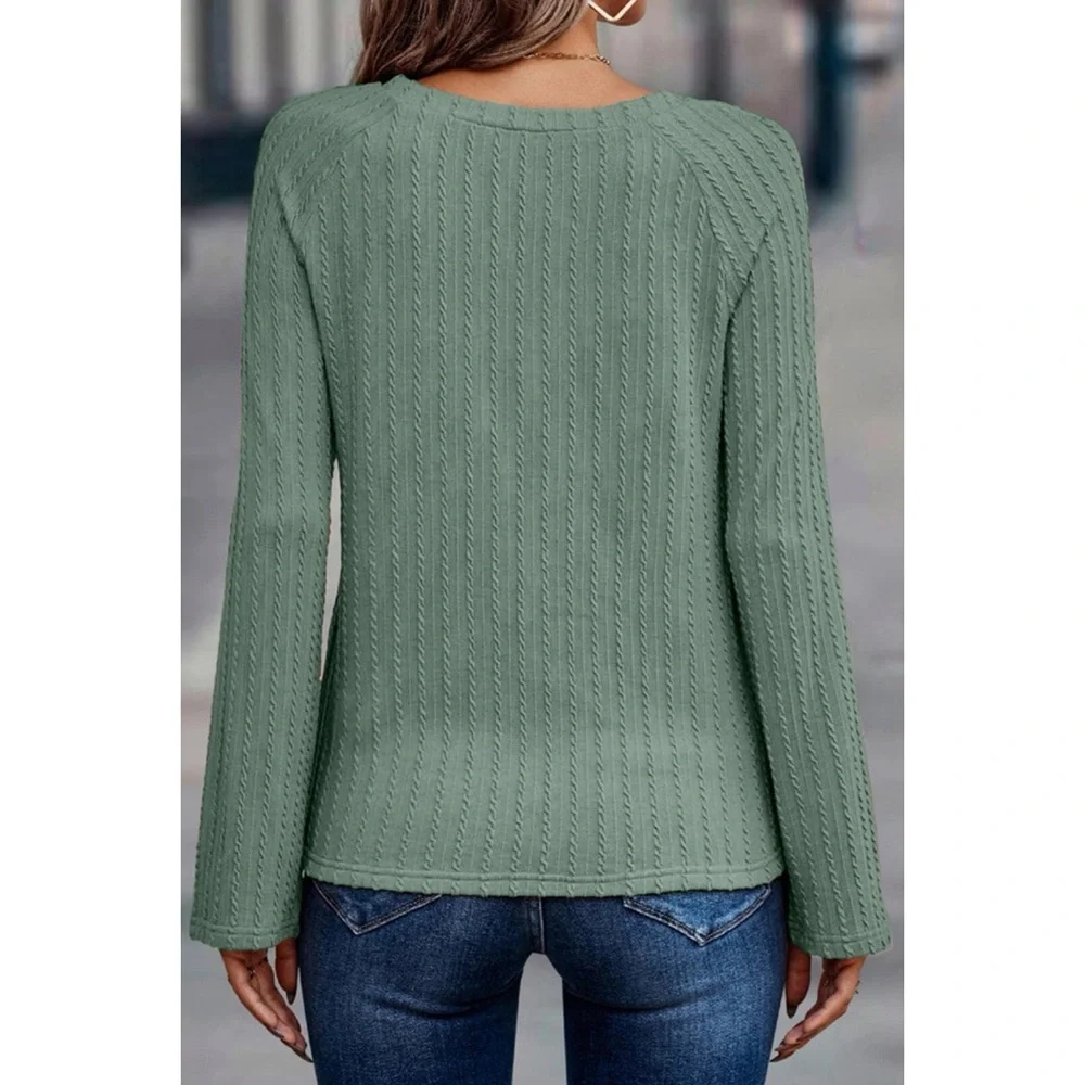 Elegant Green Cable Knit Women's Top - Picture 2 of 2